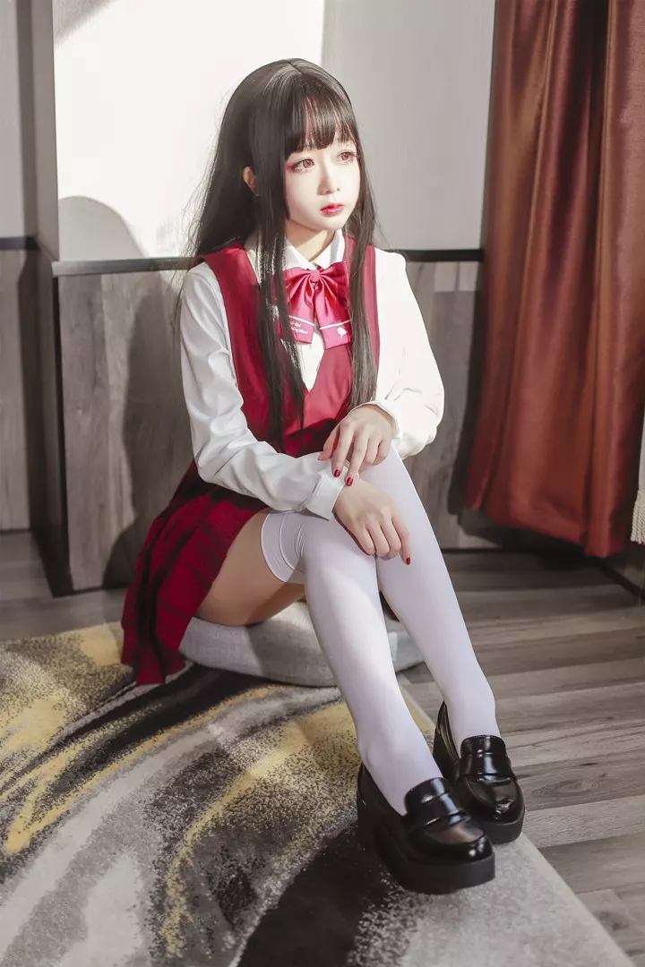 Cosplay日奈娇 - JK少女红裙 [28P/276M]