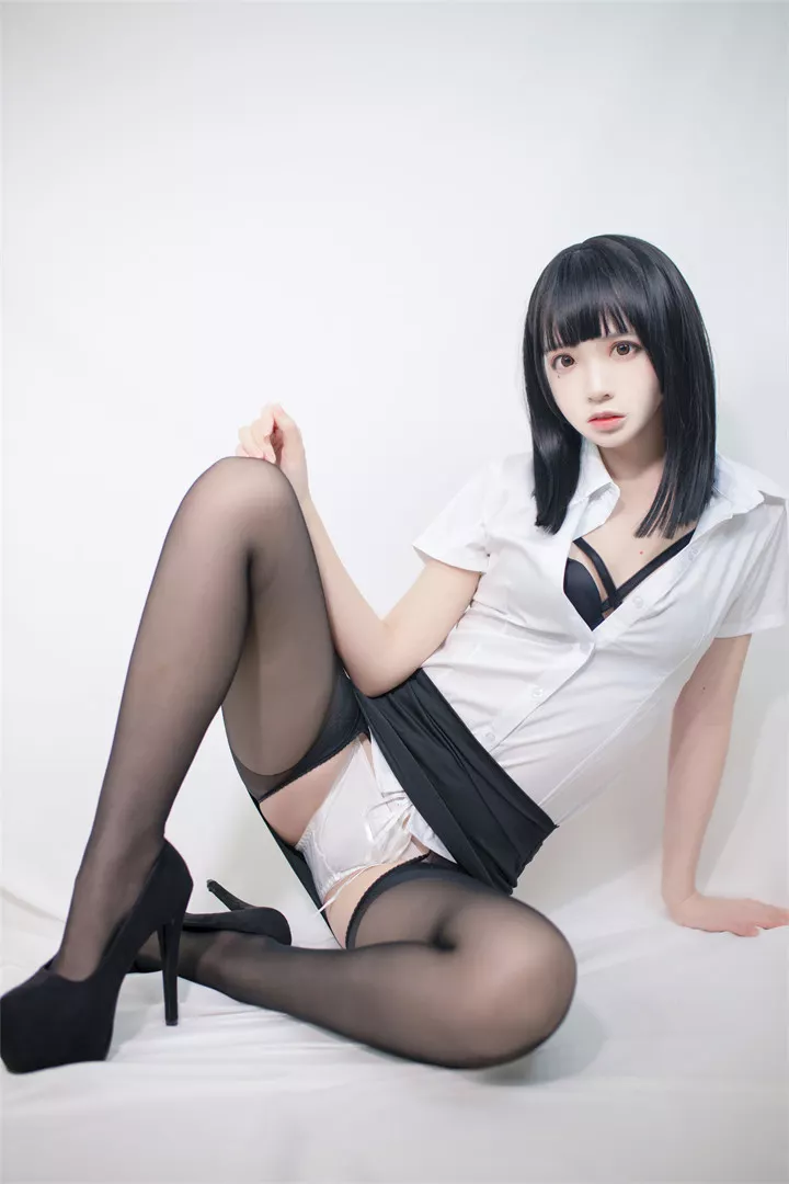 疯猫ss - OL制服 [40P/100M]